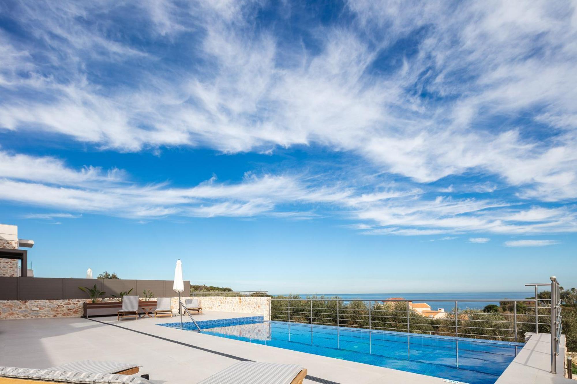Oinolithos Luxury Villas Kalamaki  Exterior photo