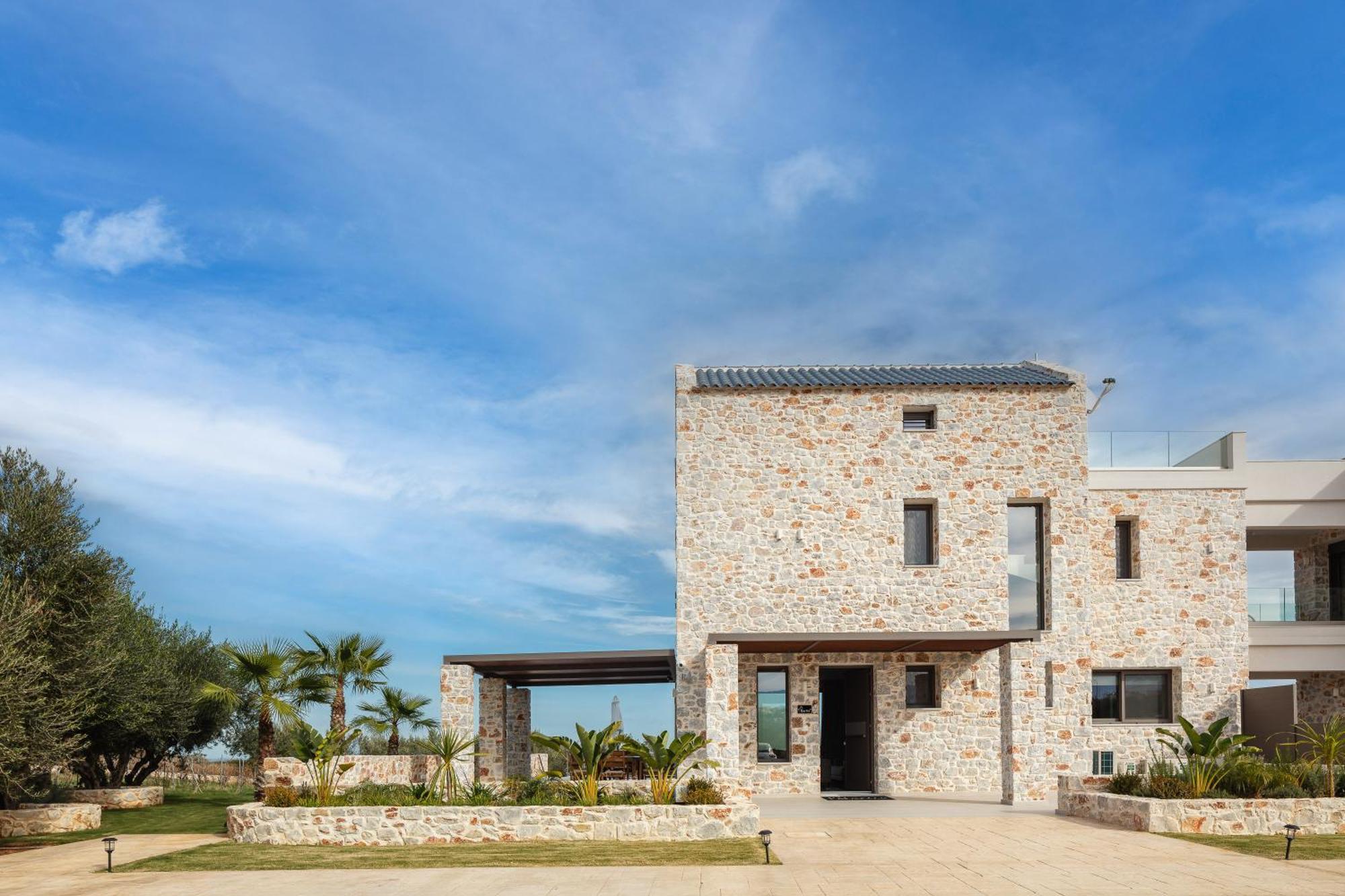 Oinolithos Luxury Villas Kalamaki  Exterior photo