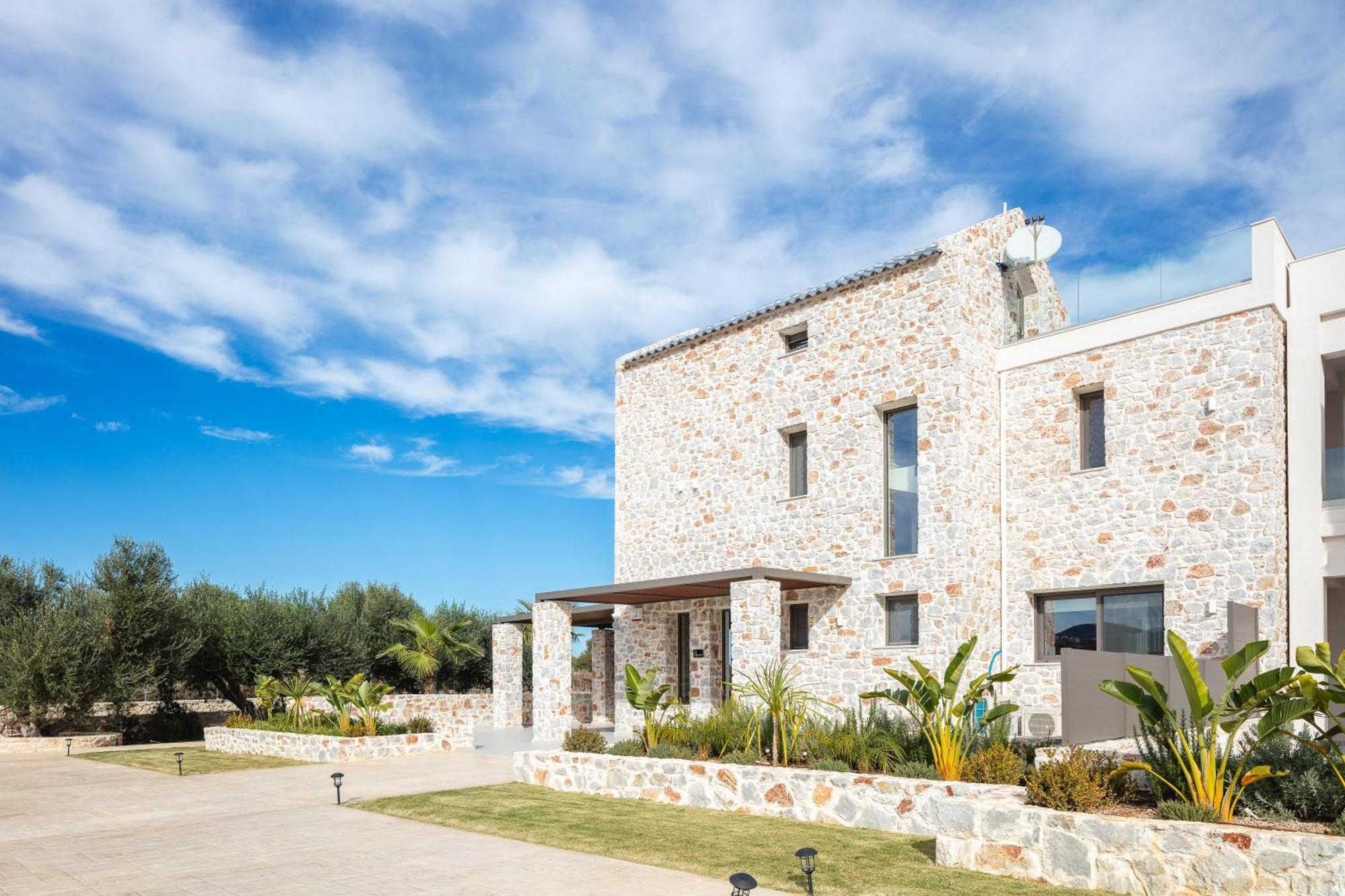 Oinolithos Luxury Villas Kalamaki  Exterior photo