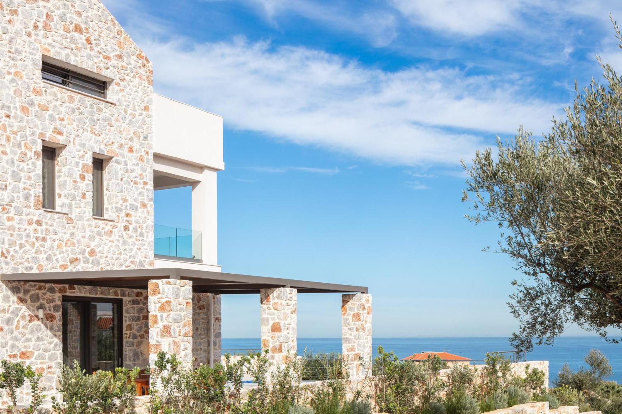 Oinolithos Luxury Villas Kalamaki  Exterior photo