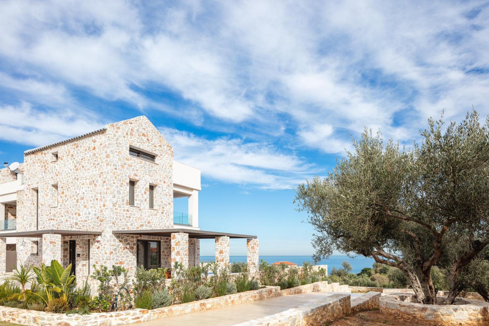 Oinolithos Luxury Villas Kalamaki  Exterior photo